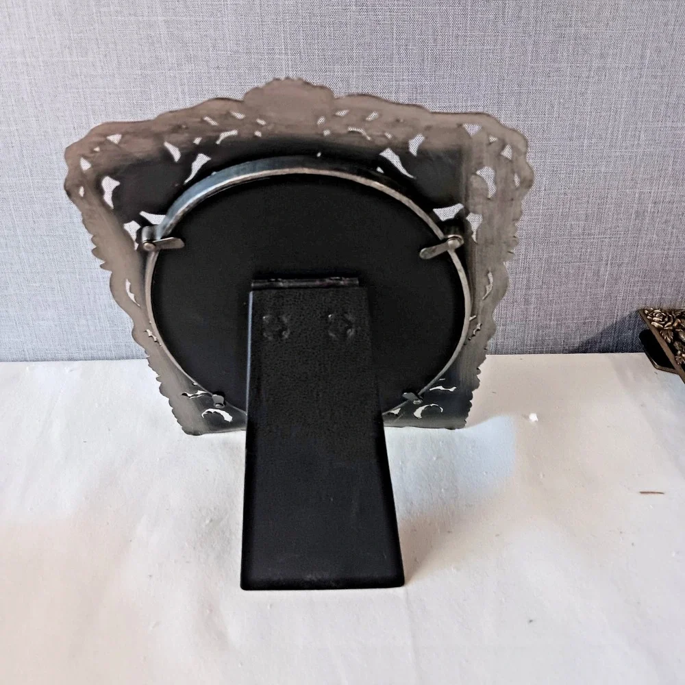 Vintage Ornate Cherub Picture Frame Silver Tone Oval Floral Metal Wall Decor